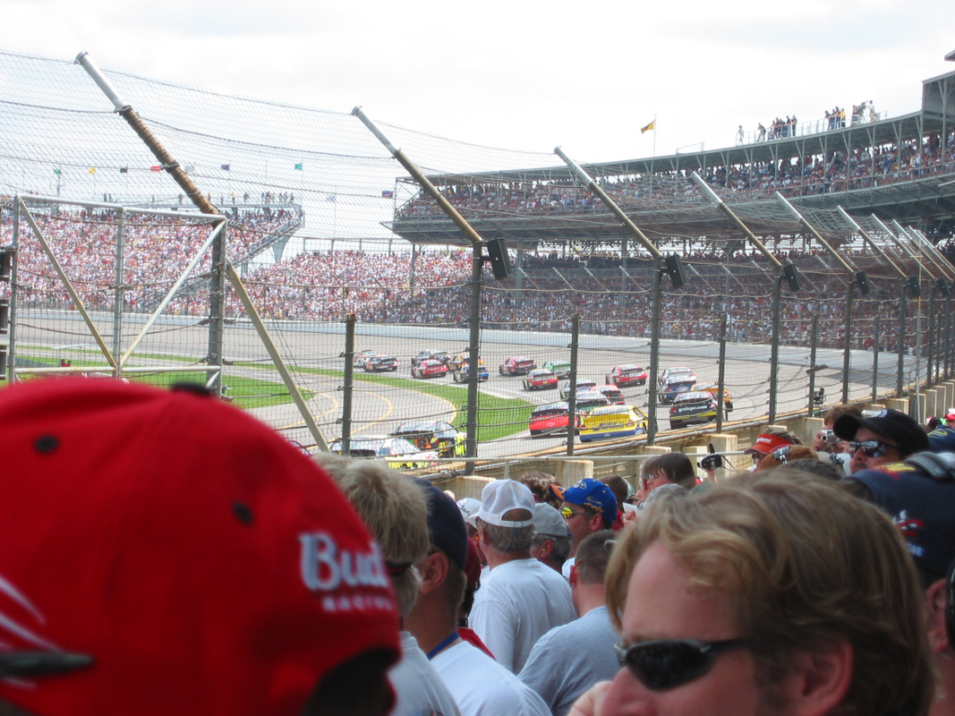 Brickyard 2003 19 - Field last pace lap